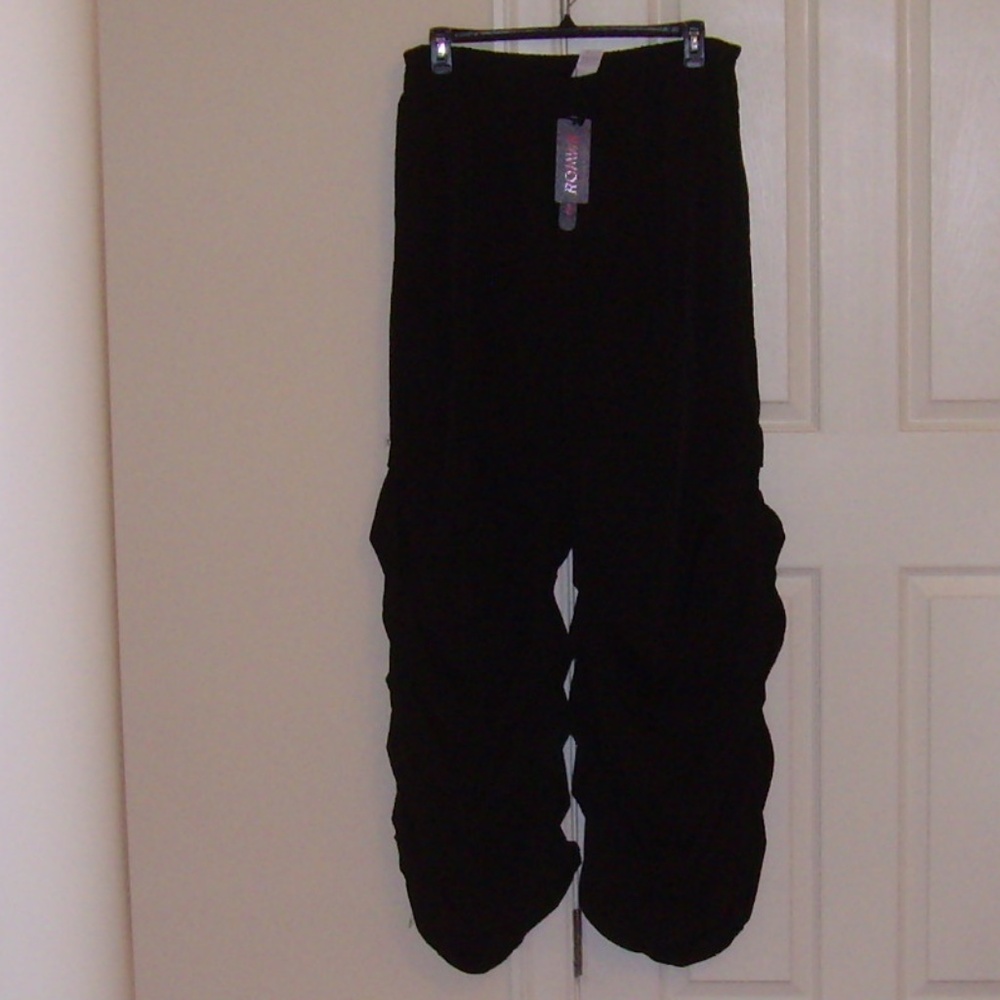 ROMWE Aesthetic on Lock Black Parachute Pants NEW! 2XL